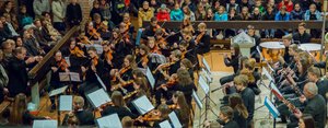 Das Symphonie-Orchester unter Stephan Dollansky.