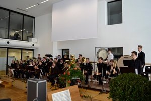 Die Big Band stimmte musikalisch auf den Festakt ein.