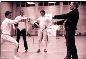 Der junge Trainer Kersten Palmer (rechts) brachte die Marktoberdorfer Gymnasiasten an die deutsche Spitze.