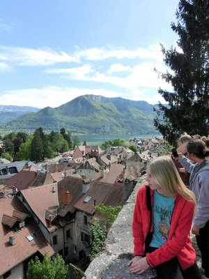 Am Donnerstag ging es nach Annecy. Hier der Blick von der Burg auf die Altstadt.
